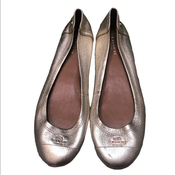 COACH GOLD LEATHER FLATS - Picture 1 of 6